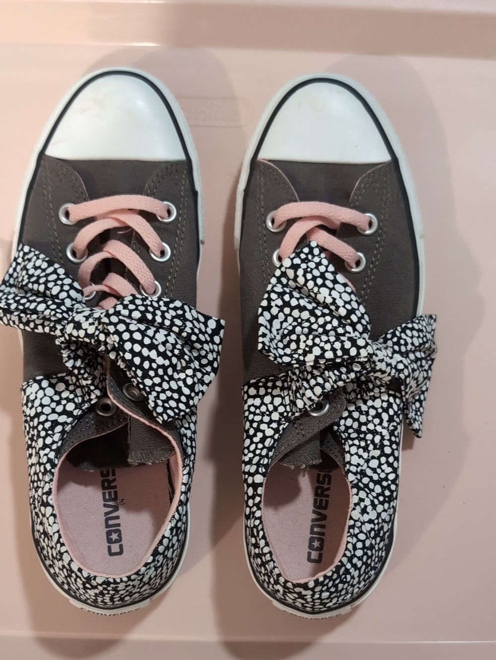 Converse Gray & Pink Low Top Sneakers with Patterned Bow